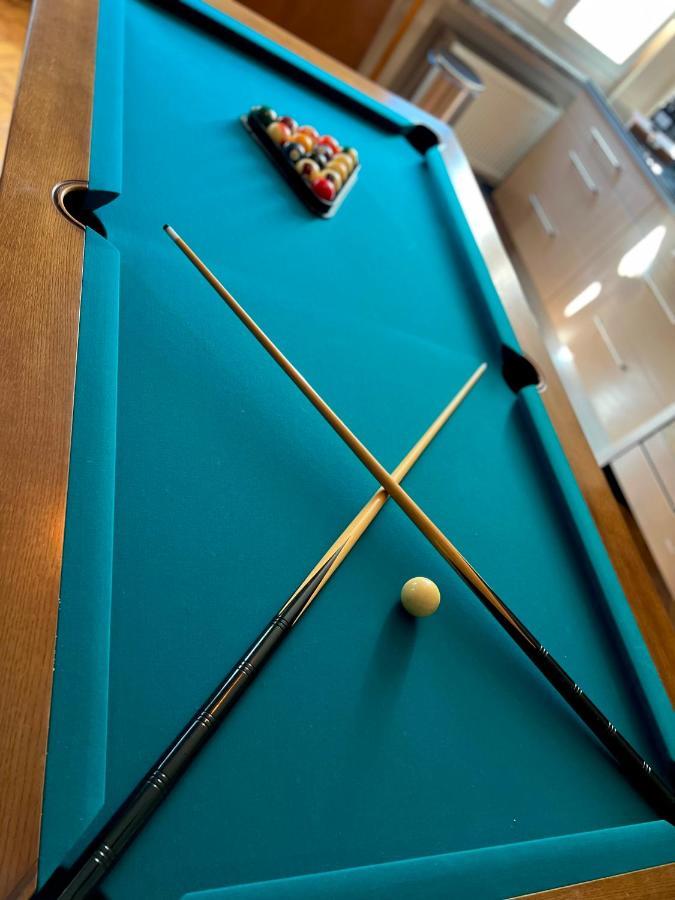 Апартаменты Capsule Casino - Jacuzzi - Billard - Netflix - Console & Jeux Монс Экстерьер фото